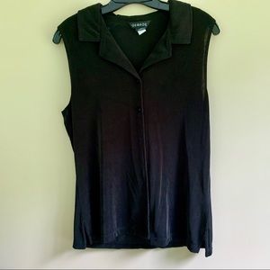 Stretchy Sleeveless Button Down Top